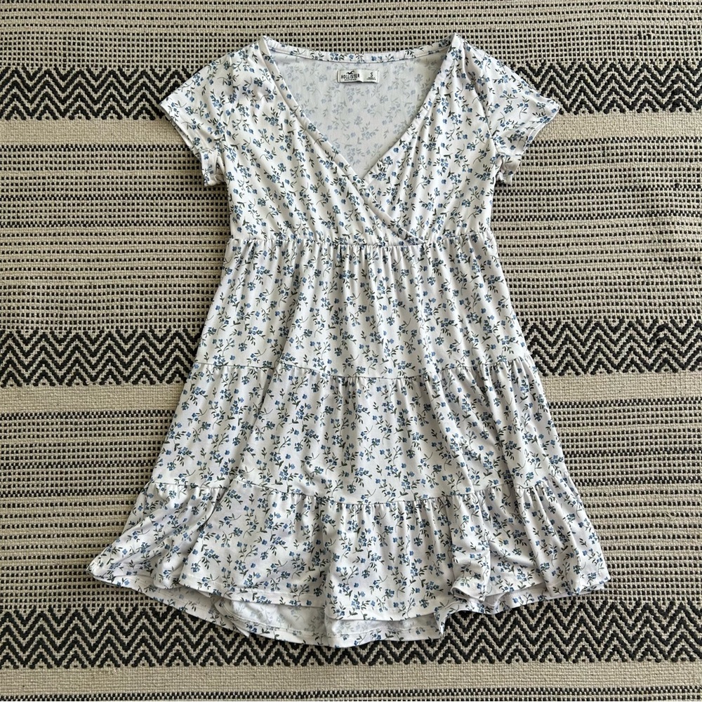 Hollister White and Blue Floral Mini Dress